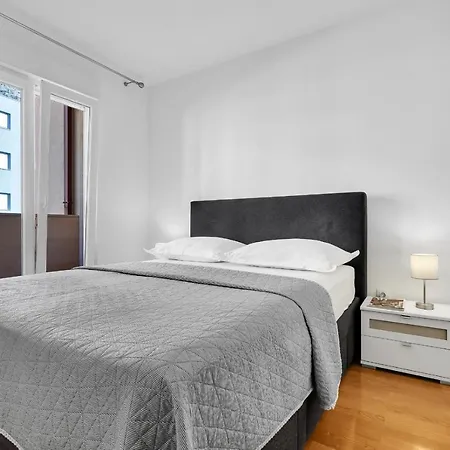 Linea * Макарска