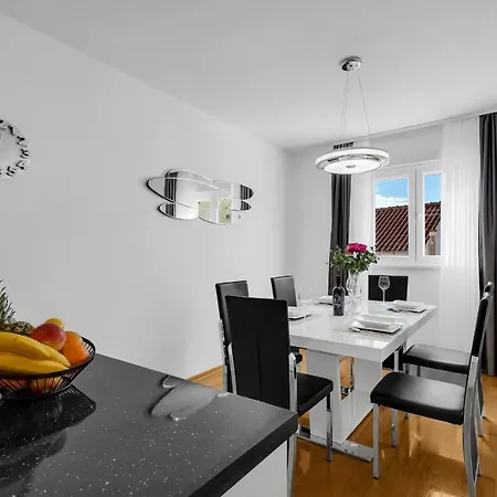 Apartment Linea Makarska