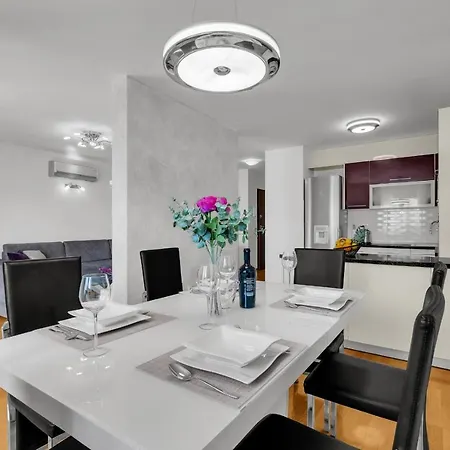 Apartment Linea Makarska